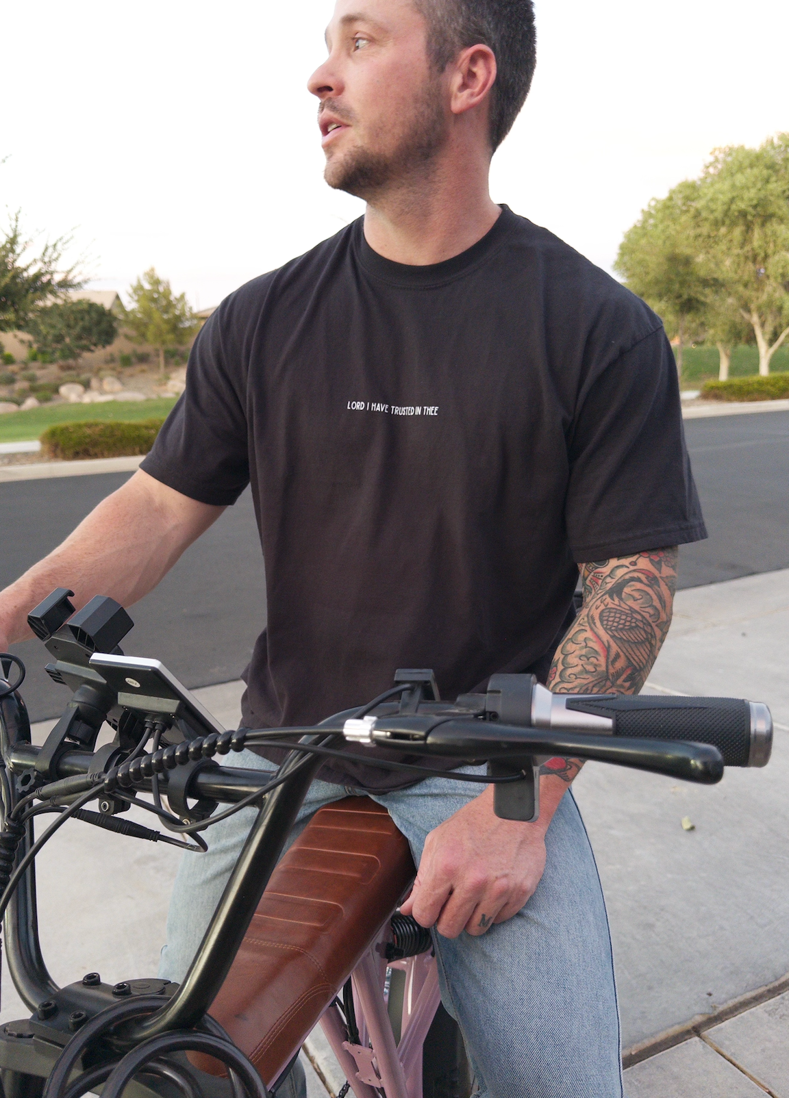 Simple Trust Tee